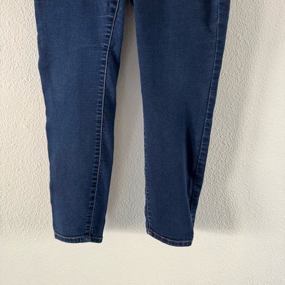 Jeans Stretch High Rise Skinny Leg Medium Wash Size 8 Everyday Versatile Staple - Picture 4 of 14